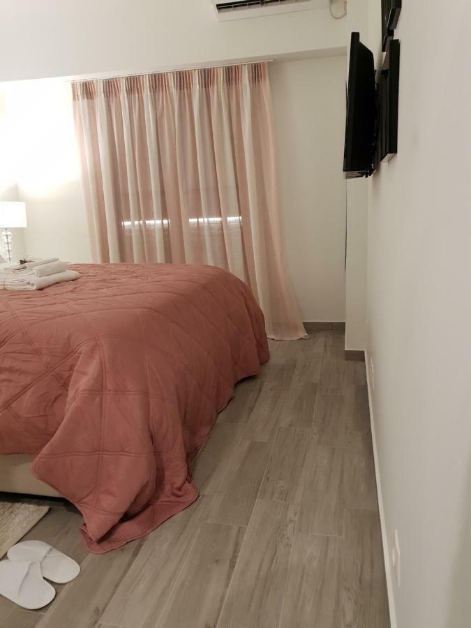 Beautiful Brand New Apartment Seaside アテネ エクステリア 写真