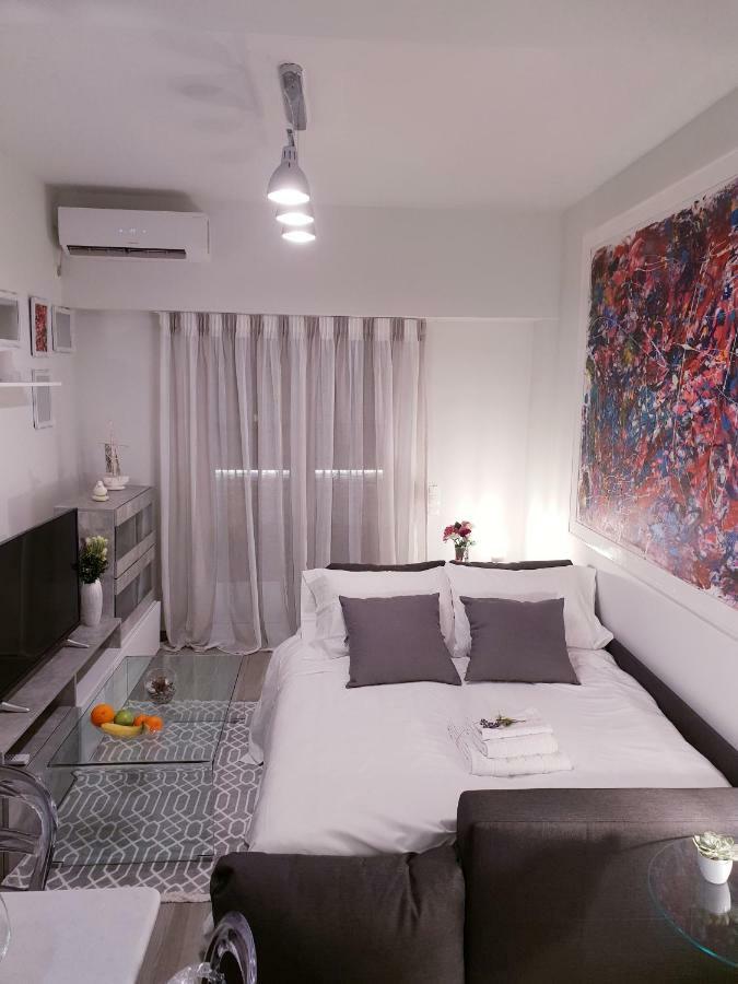 Beautiful Brand New Apartment Seaside アテネ エクステリア 写真
