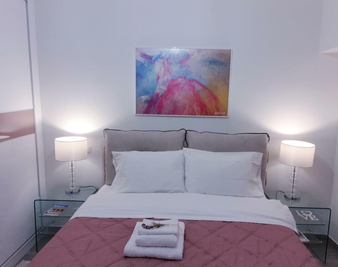 Beautiful Brand New Apartment Seaside アテネ エクステリア 写真