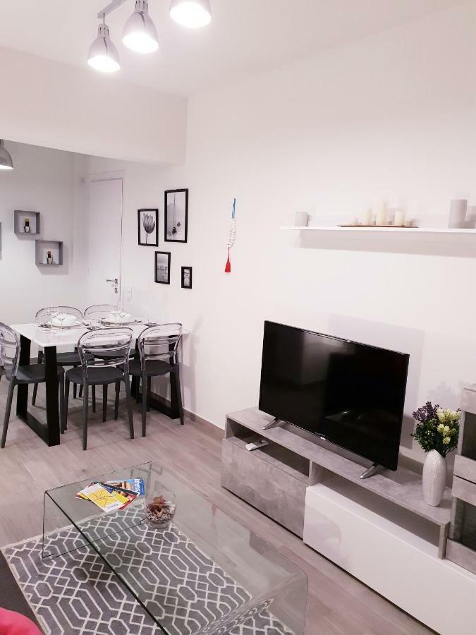 Beautiful Brand New Apartment Seaside アテネ エクステリア 写真