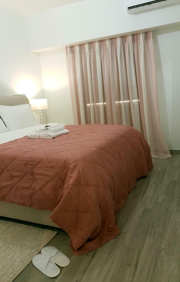 Beautiful Brand New Apartment Seaside アテネ エクステリア 写真