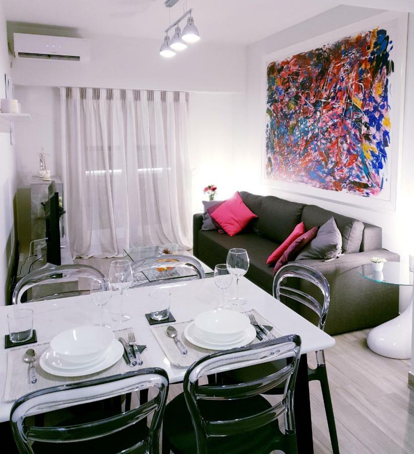 Beautiful Brand New Apartment Seaside アテネ エクステリア 写真
